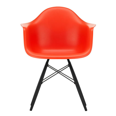 Cadeira de Braços Plástica Eames DAW / Base Ácer Preto